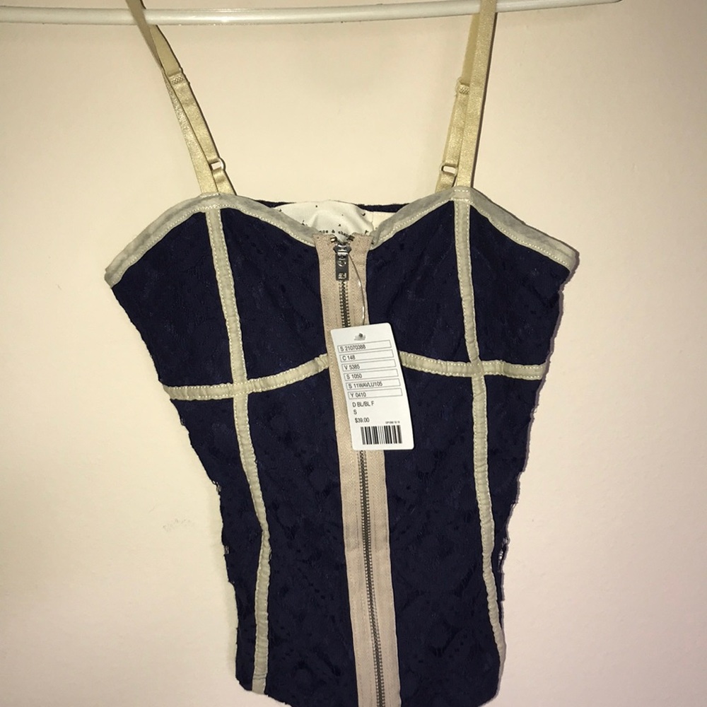 Navy/tan Lace crop top, size small, new w/ tags